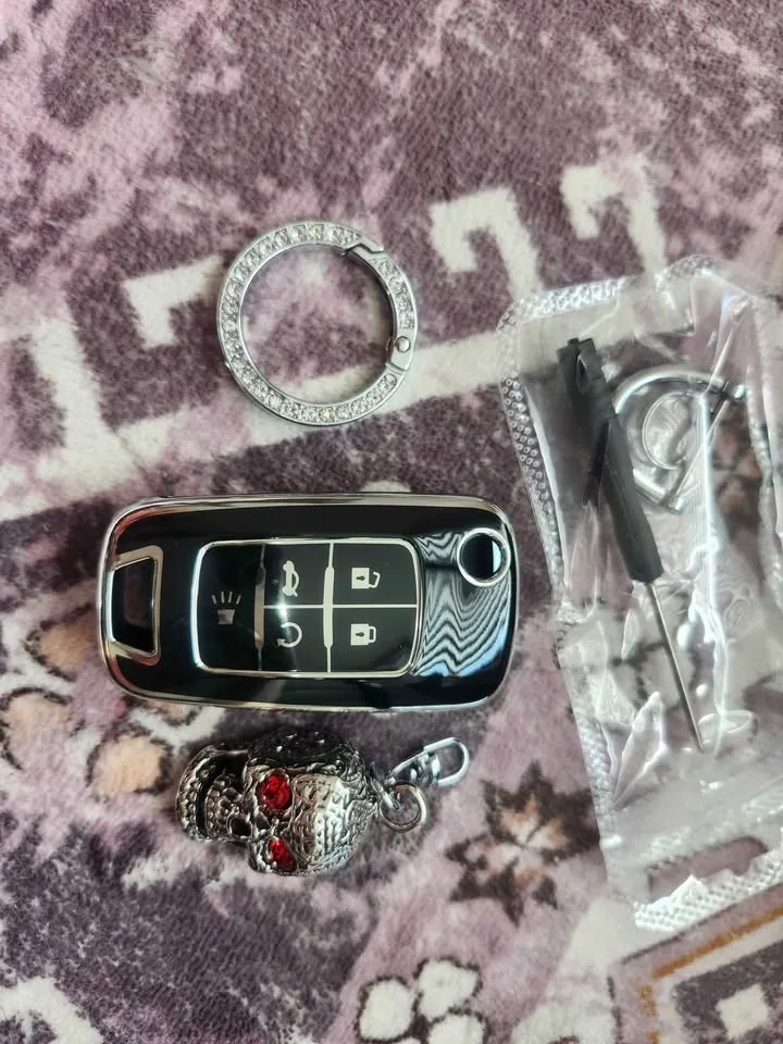 3-in-1 Stylish Car & Accessory Set – Only $5! image indicator(4)