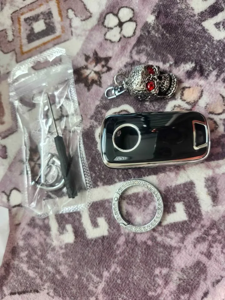 3-in-1 Stylish Car & Accessory Set – Only $5! image indicator(5)