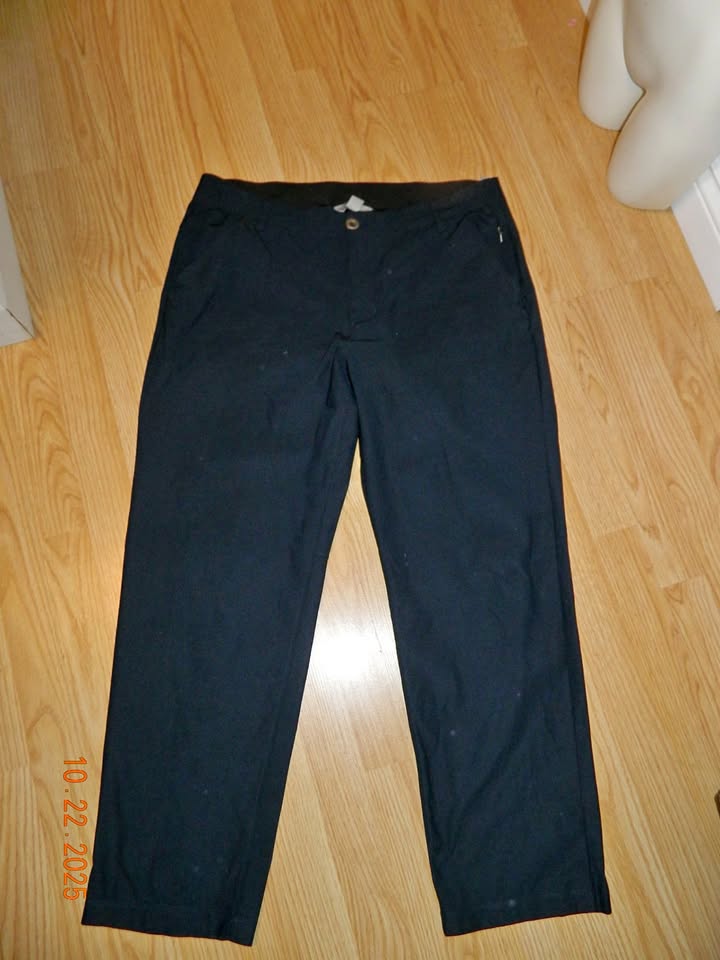 MENS CLOUDVEIL GOLF TYPE PANT size 38x30"inseam...EUC