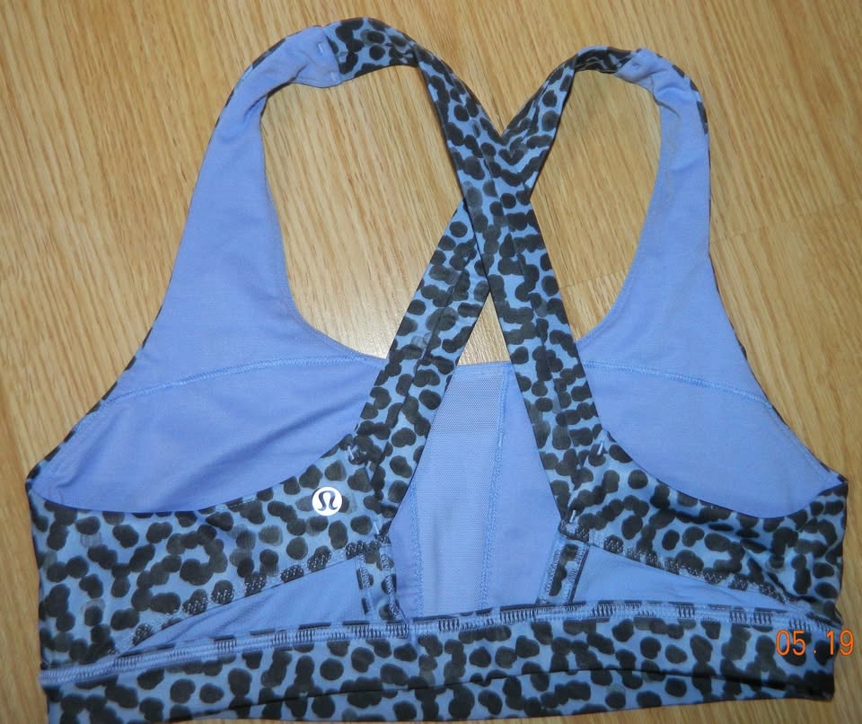 LULULEMON RUN STUFF YOUR BRA...size 10...EUC. - photo 2