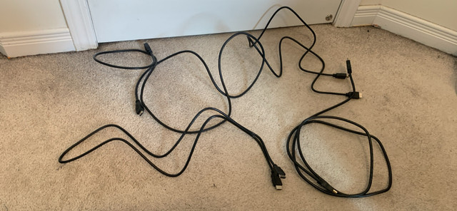 HDMI CABLES $3 each - photo 2