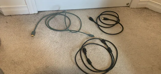 HDMI wires thumbnail