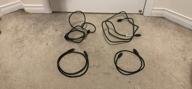 HDMI CABLES image indicator(2)