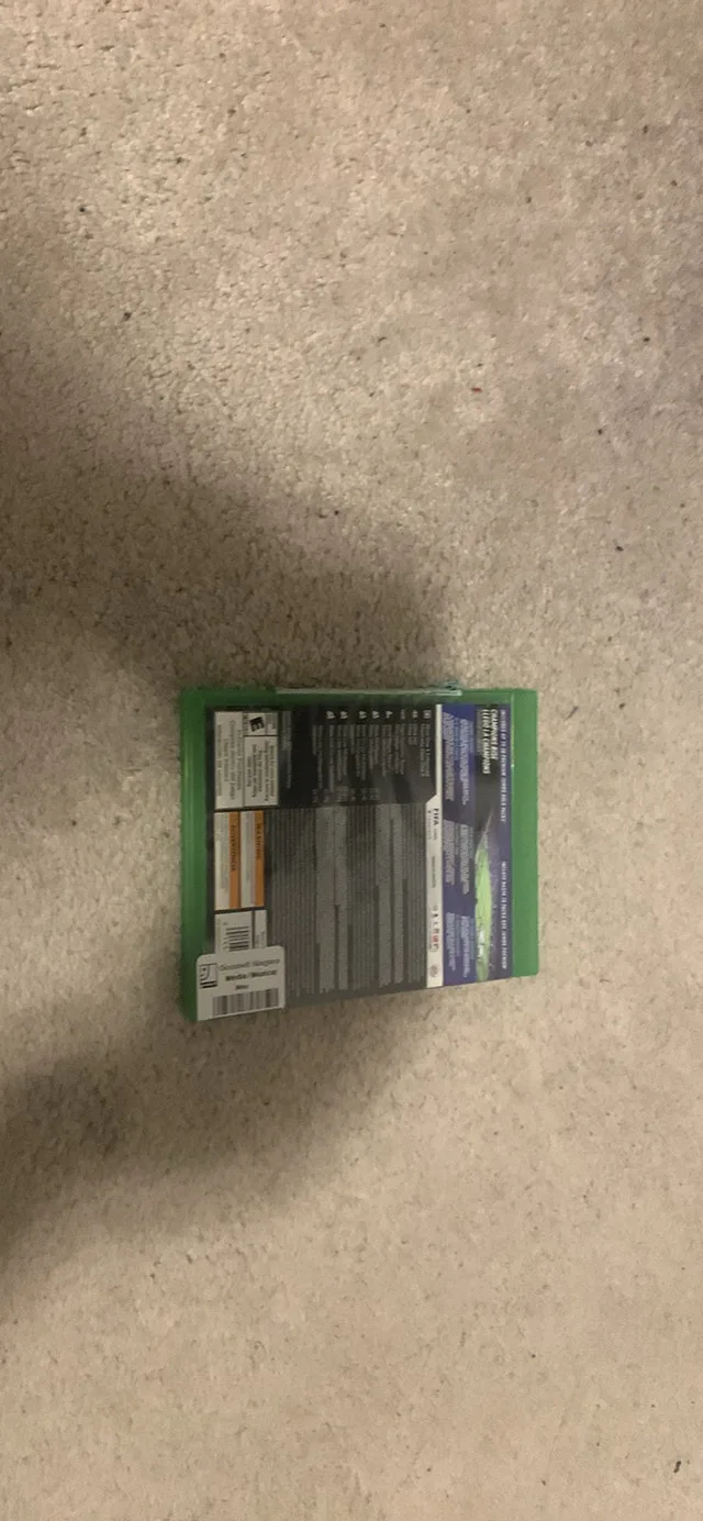 FIFA 19 - $3 Xbox One Game image indicator(2)