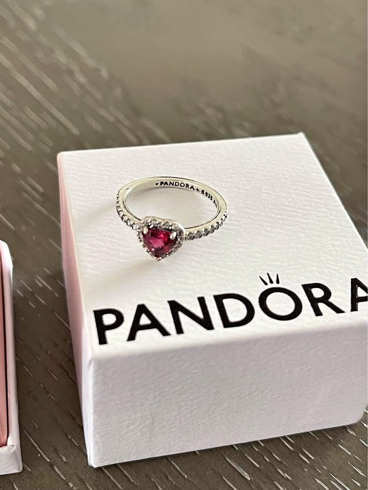 Red Heart Pandora Ring