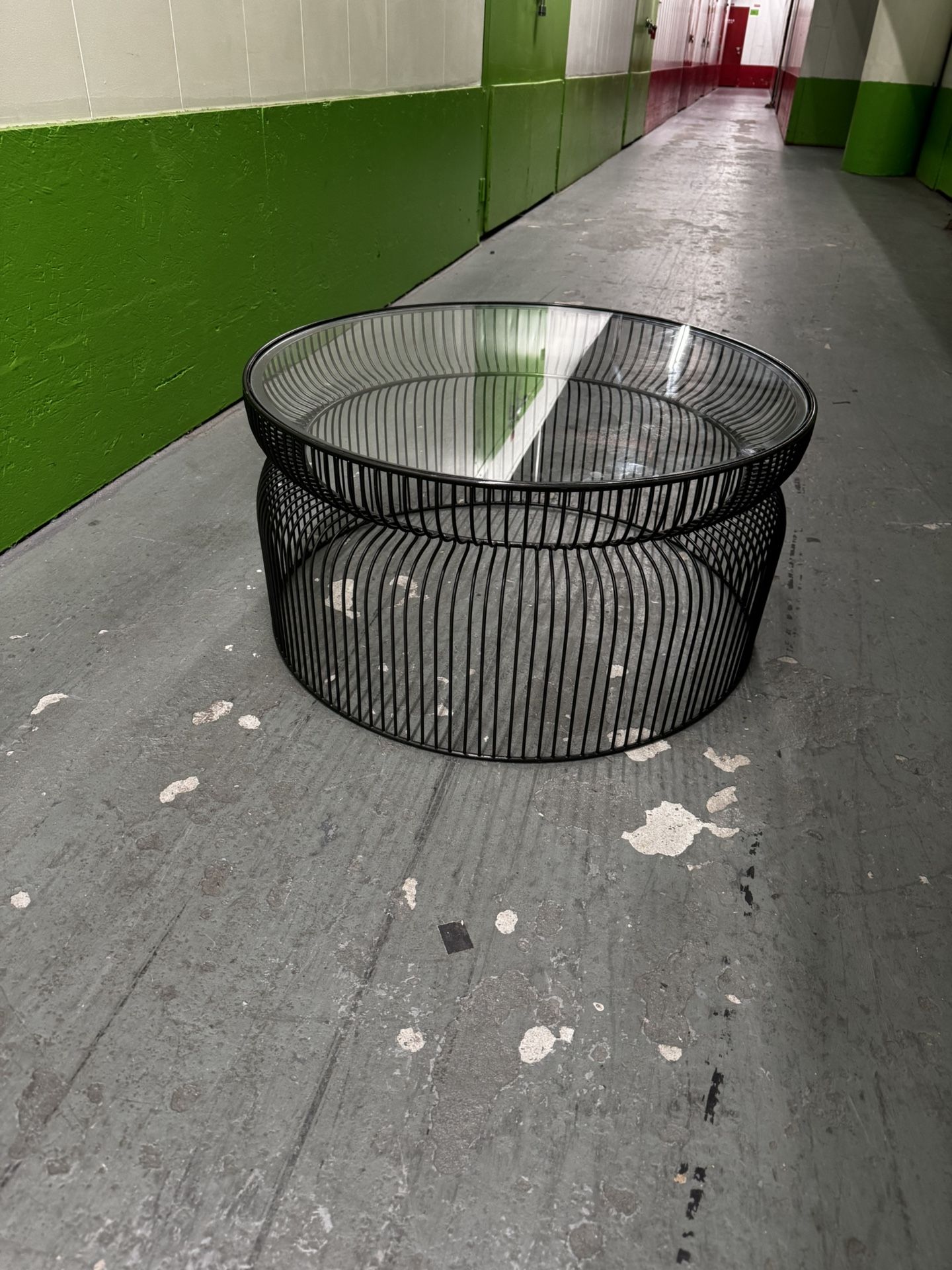 Crate and barrel coffee table - FREE DELIVERY - photo 2