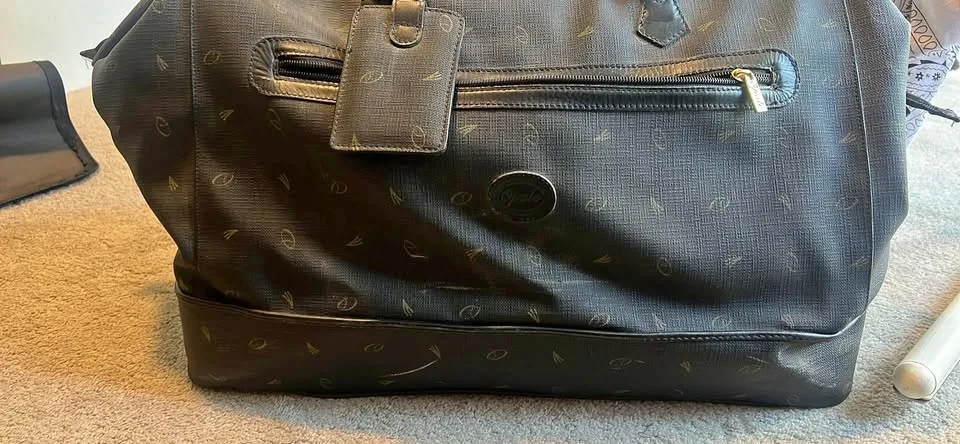 Sac de voyage Opale Canada – style cuir noir vintage