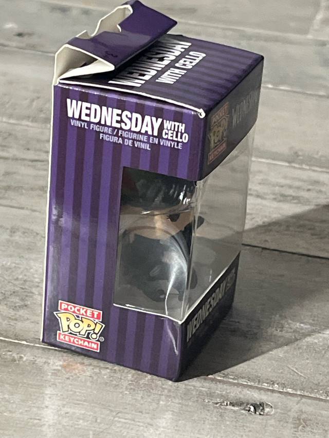 Funko Pocket Pop! Wednesday with Cello Keychain - photo 3