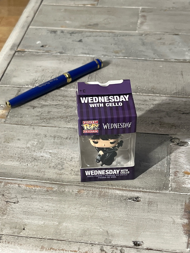 Funko Pocket Pop! Wednesday with Cello Keychain - photo 4