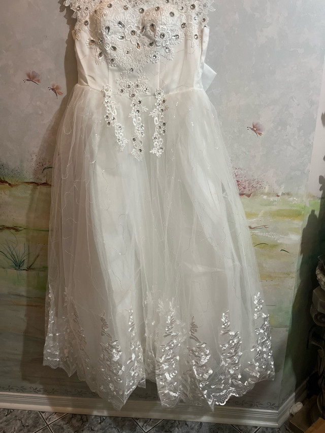 Wedding Dress-Size M/L - photo 2