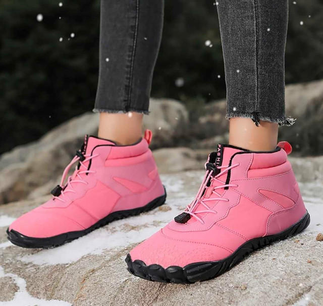 Women Walking Boots Waterproof, Size 9.5 - photo 2
