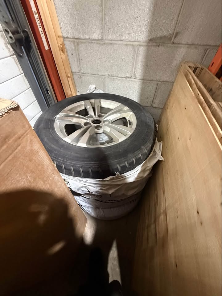 Winter Tires & Alloy Rims – 225/65R17 - photo 3