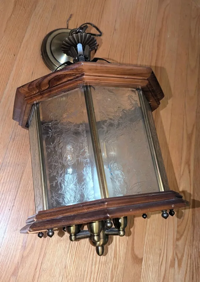 🕯 Vintage 6-Light Brass & Wood Hexagonal Hanging Lantern image indicator(8)