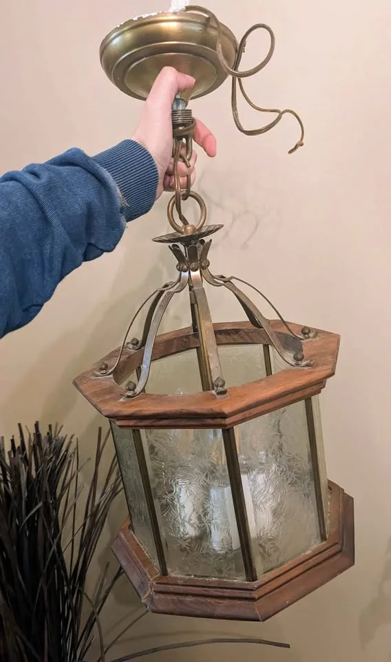 🕯 Vintage 6-Light Brass & Wood Hexagonal Hanging Lantern image indicator(9)