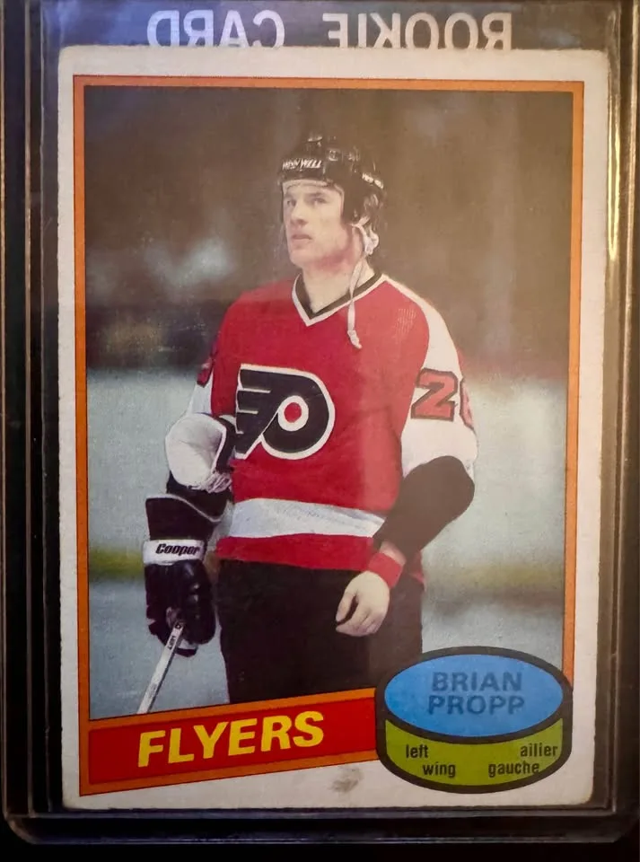 4 vintage rookie NHL TRADING cards image indicator(3)
