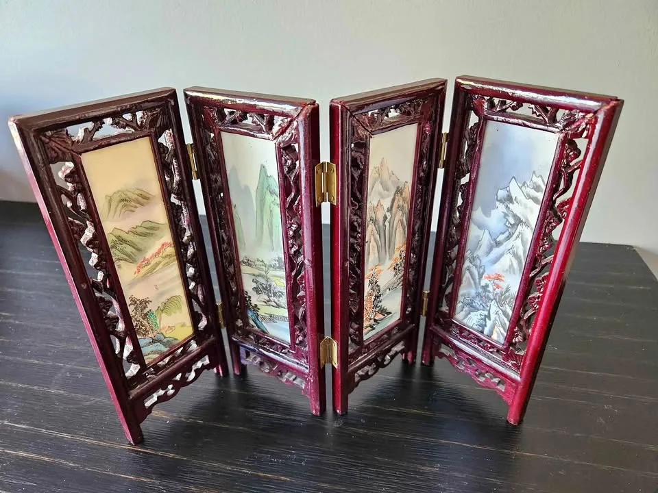 Original English title provided by the seller.