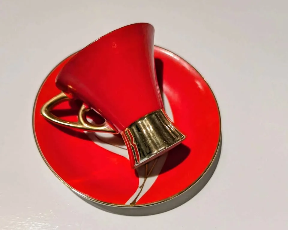 Vintage 1950s Red & Gold Japanese Demitasse Cup image indicator(2)