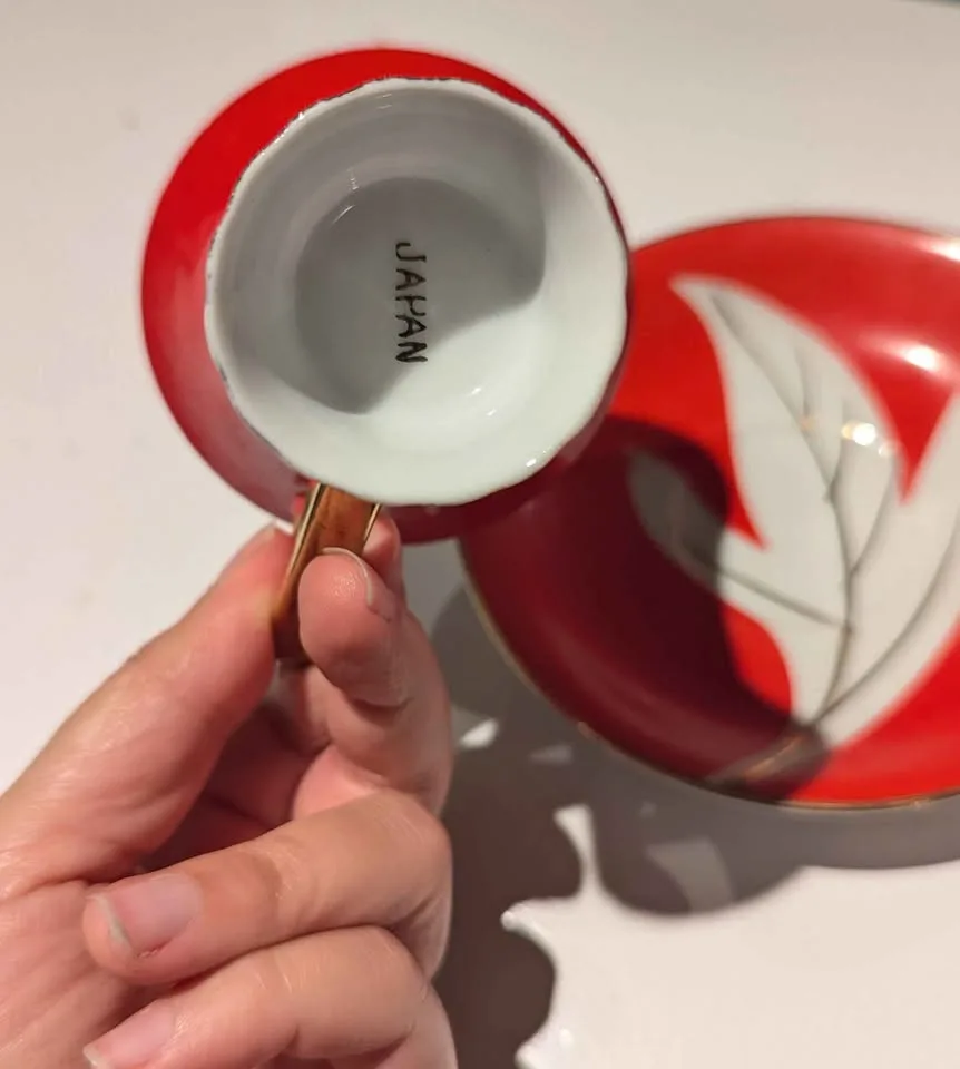 Vintage 1950s Red & Gold Japanese Demitasse Cup image indicator(6)