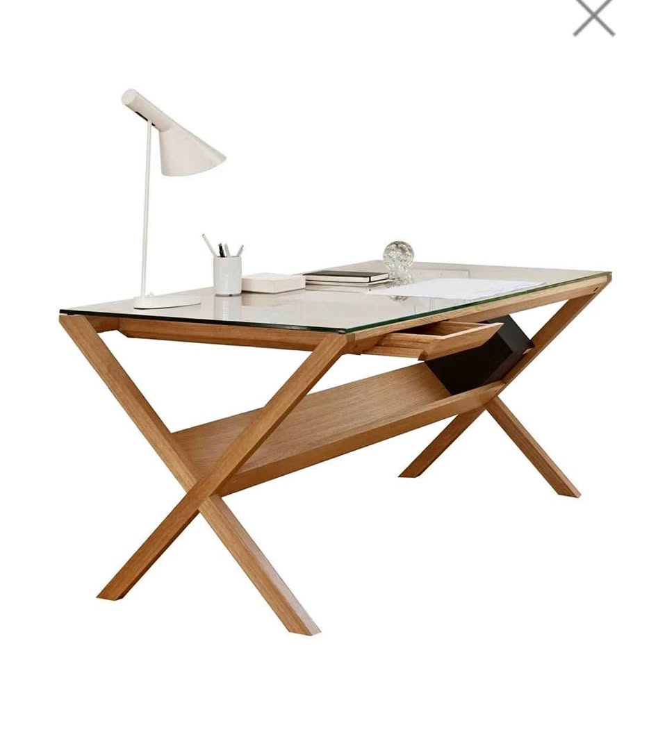 Covet Desk - Designed by Shin Azumi