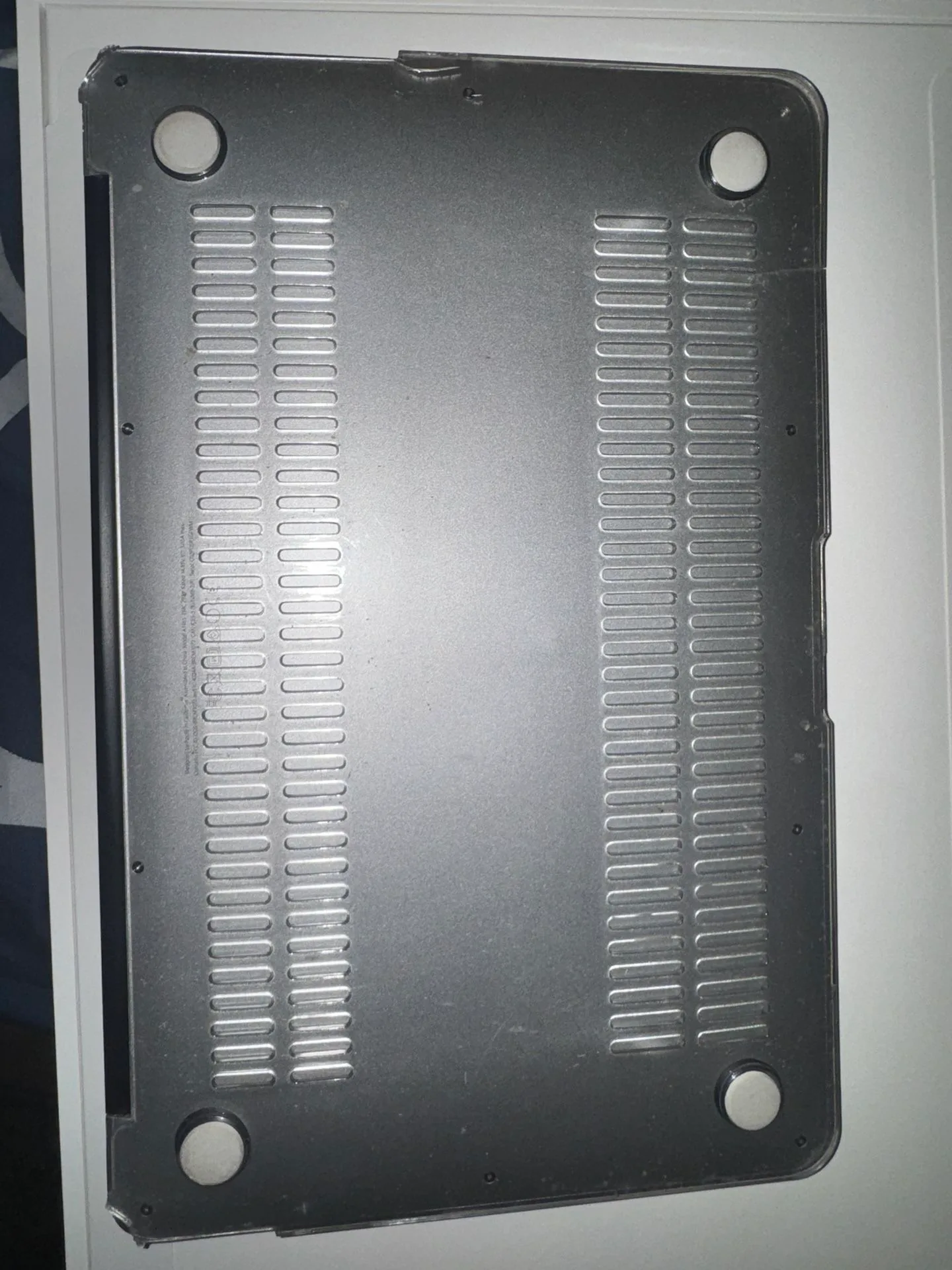 Macbook air 2015 11” Inches image indicator(3)