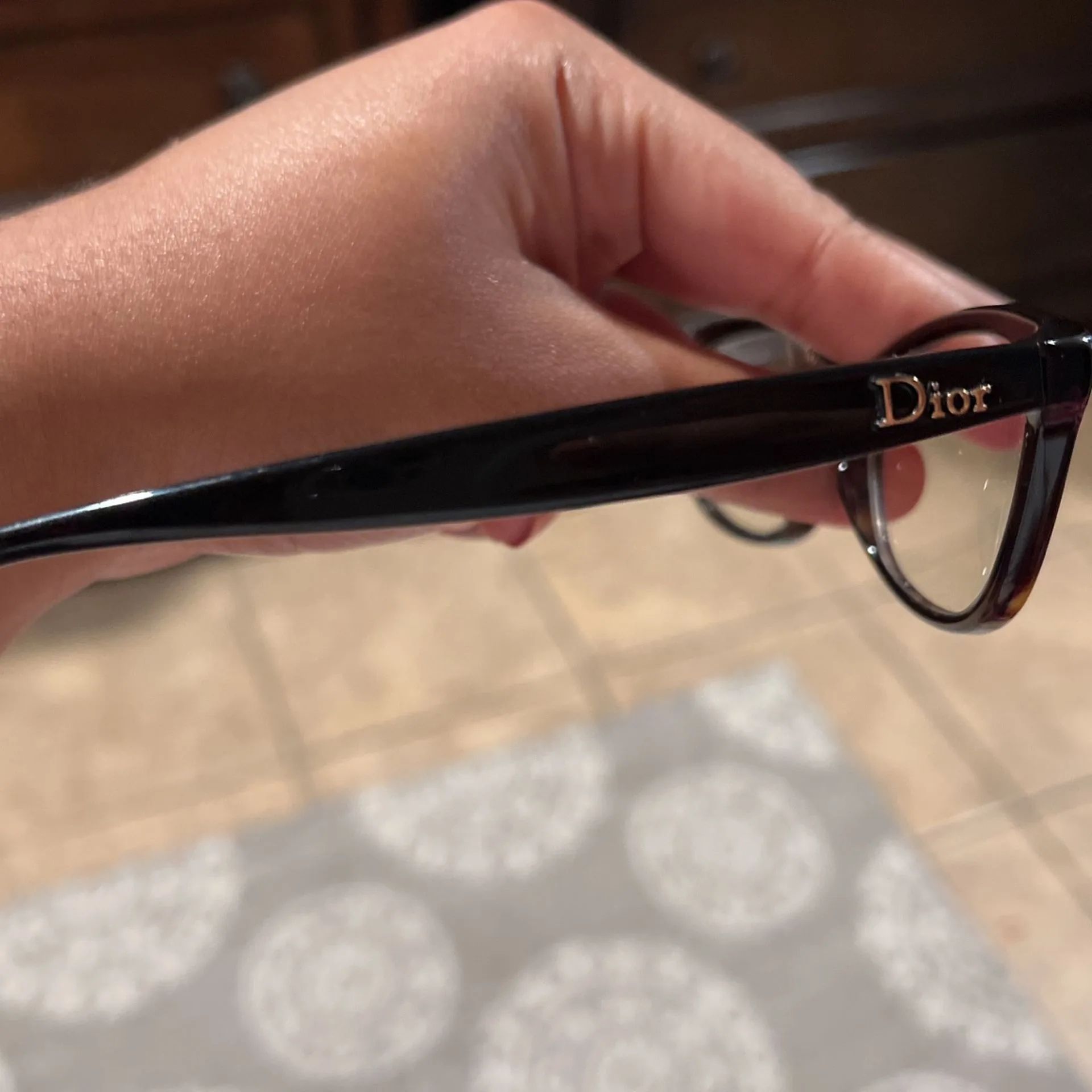 Dior Glasses Women image indicator(4)