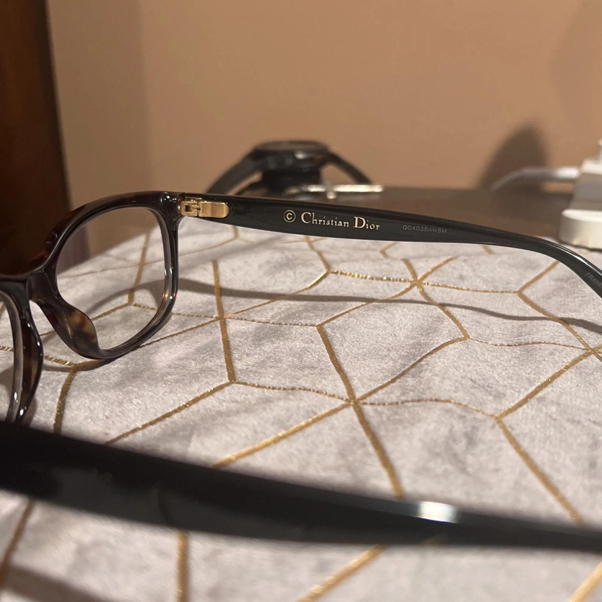 Dior Glasses Women image indicator(7)