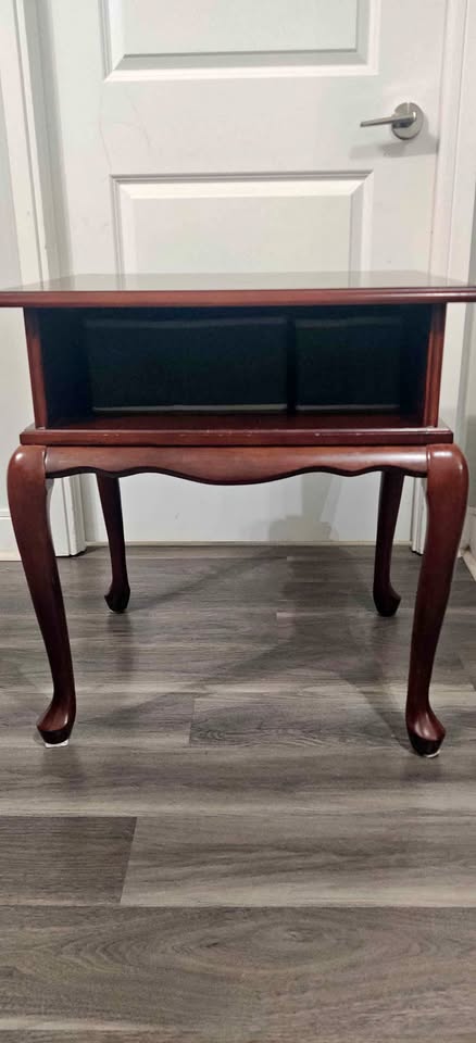 Queen Anne style side table