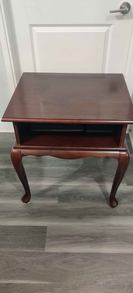 Queen Anne style side table - photo 2