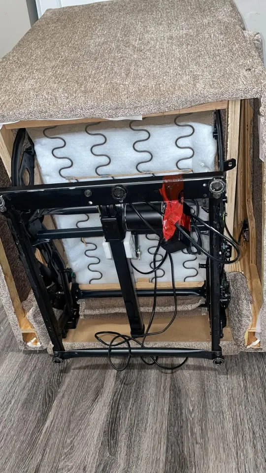 Comfortable Recliner Chair-Everything Works Perfectly! image indicator(3)