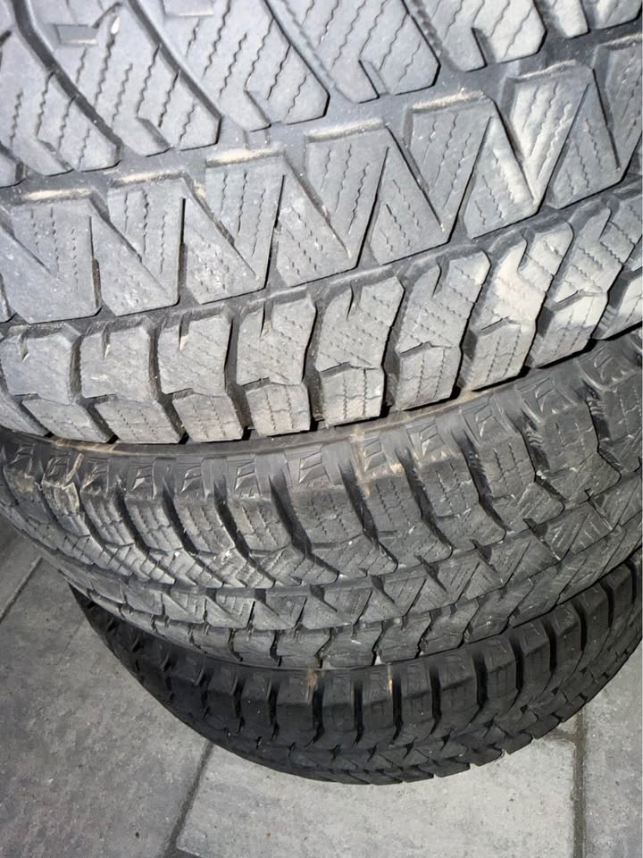 205/65/15 BRIDGESTONE BLIZZAK!! WINTER 5x114.3mm - photo 2