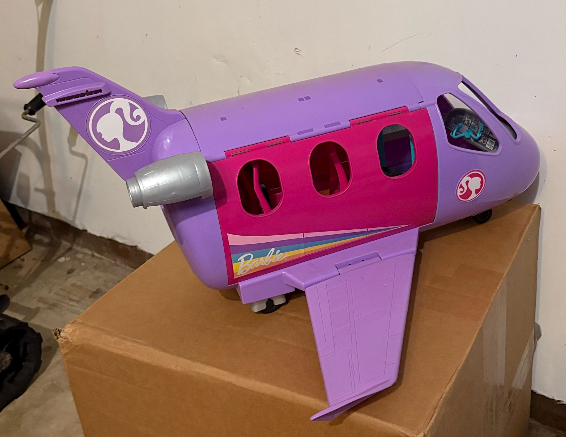 Barbie Airplane Adventures Playset - photo 4