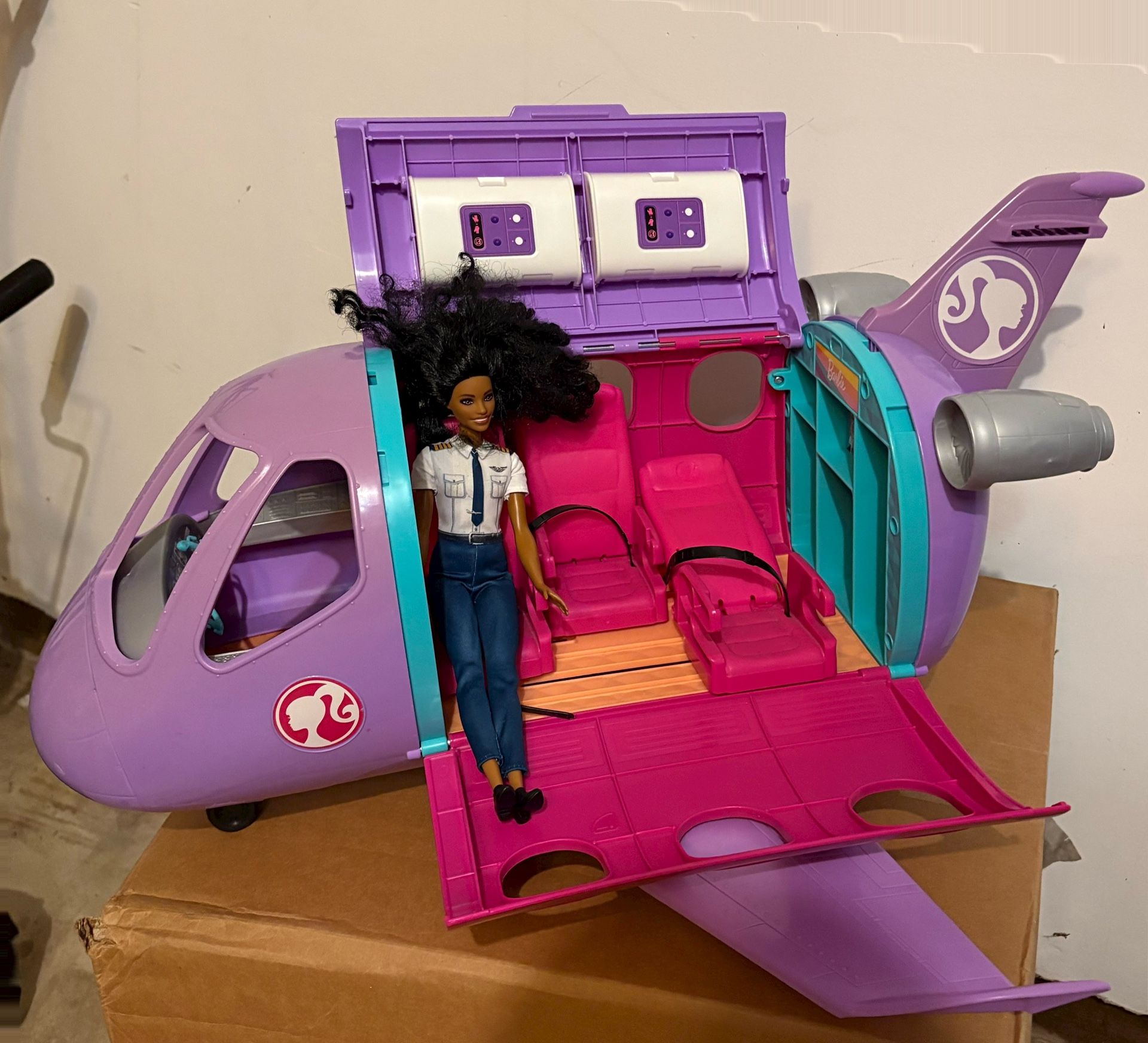 Barbie Airplane Adventures Playset - photo 5