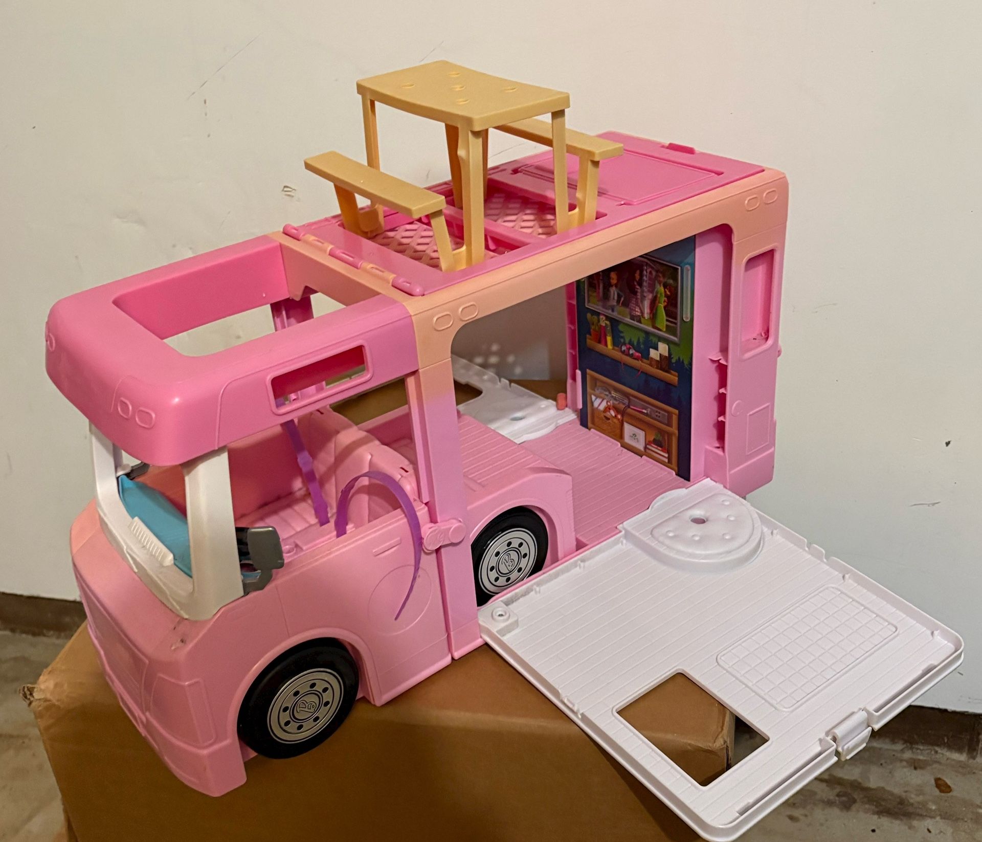 Barbie 3 - In - 1 Dream Camper - photo 2