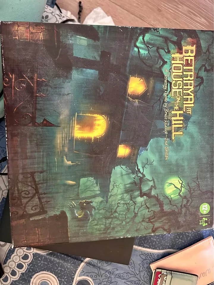 Betrayal at House on the Hill Board Game thumbnail