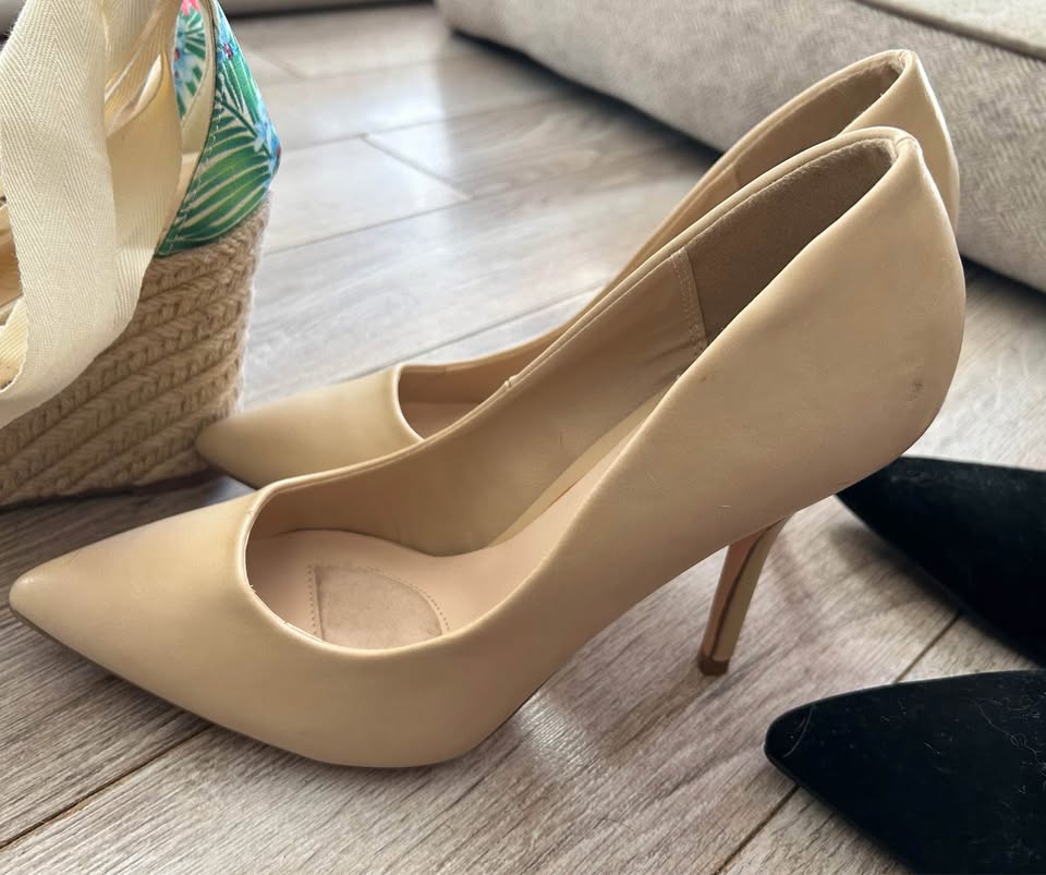 4 pairs of size 8 heels, gently used indoors, espadrille - photo 5
