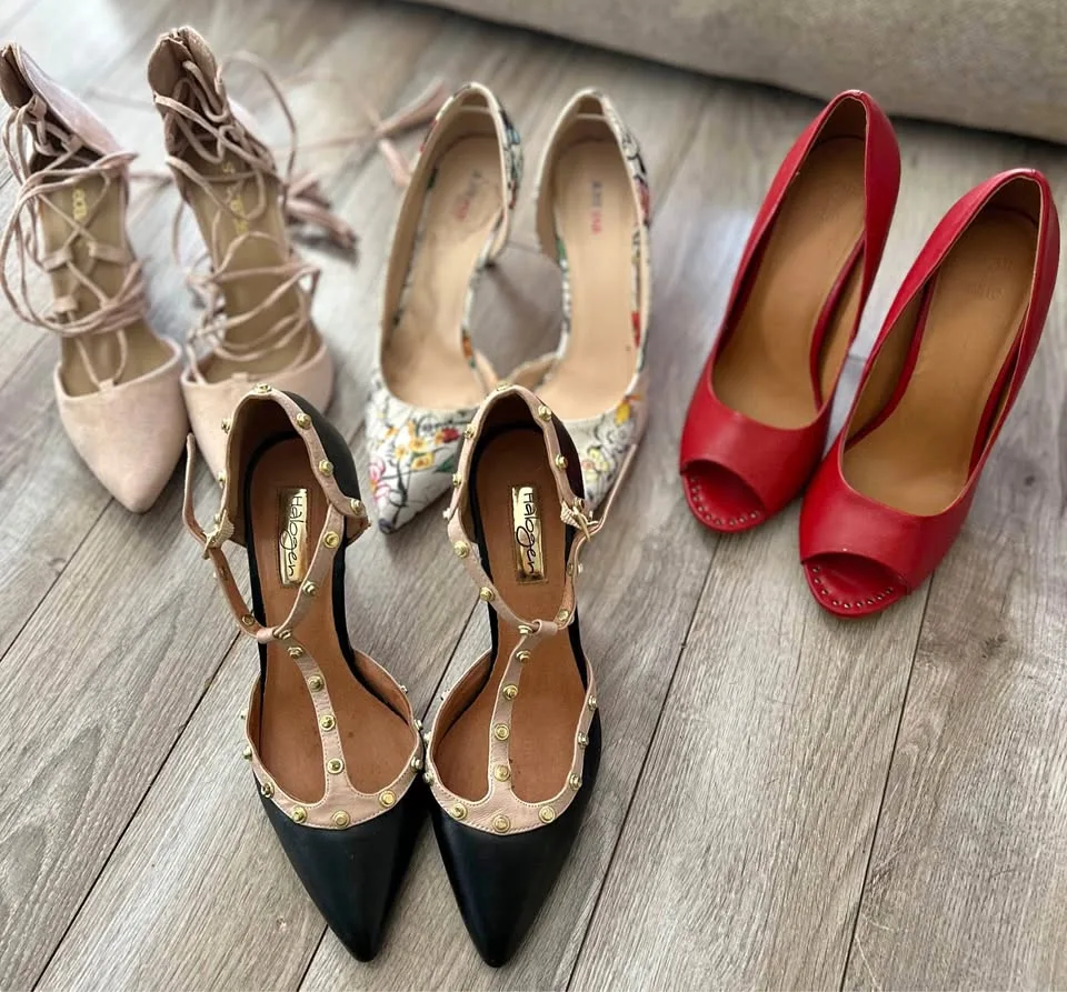 4 Pairs of Gently used pumps in size 8