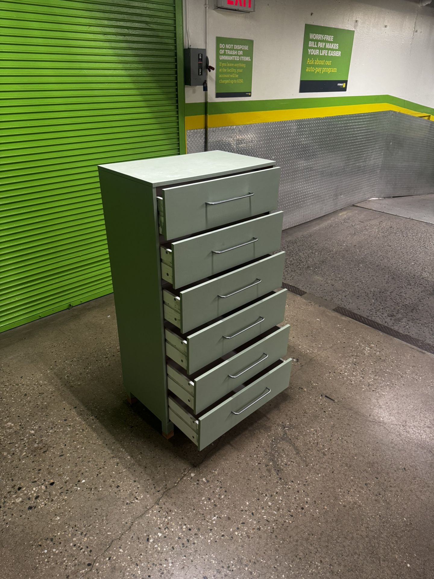 MINT GREEN 6 DRAWERS DRESSER - FREE DELIVERY - photo 2