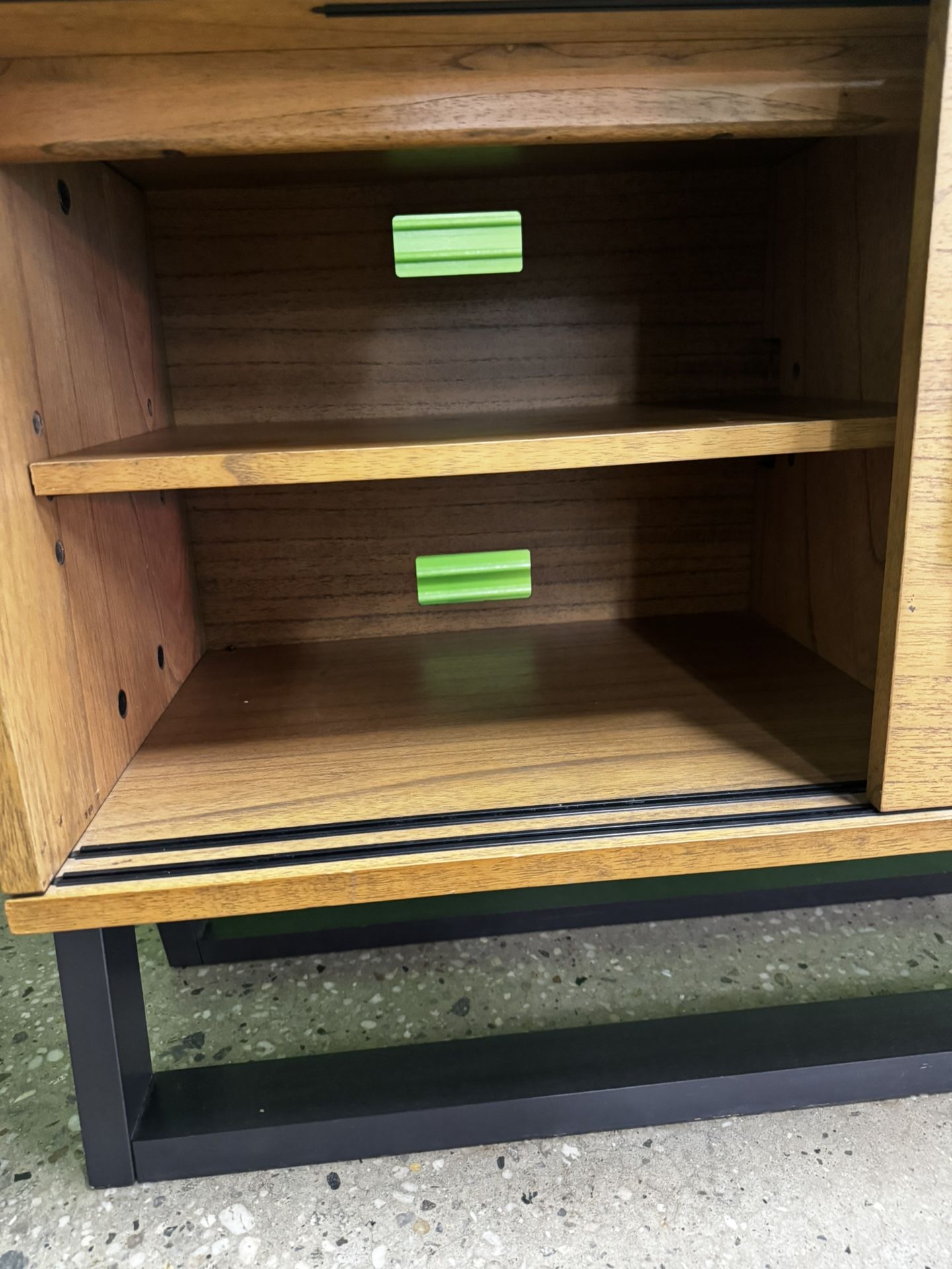 West Elm Tv Unit - FREE DELIVERY - photo 3