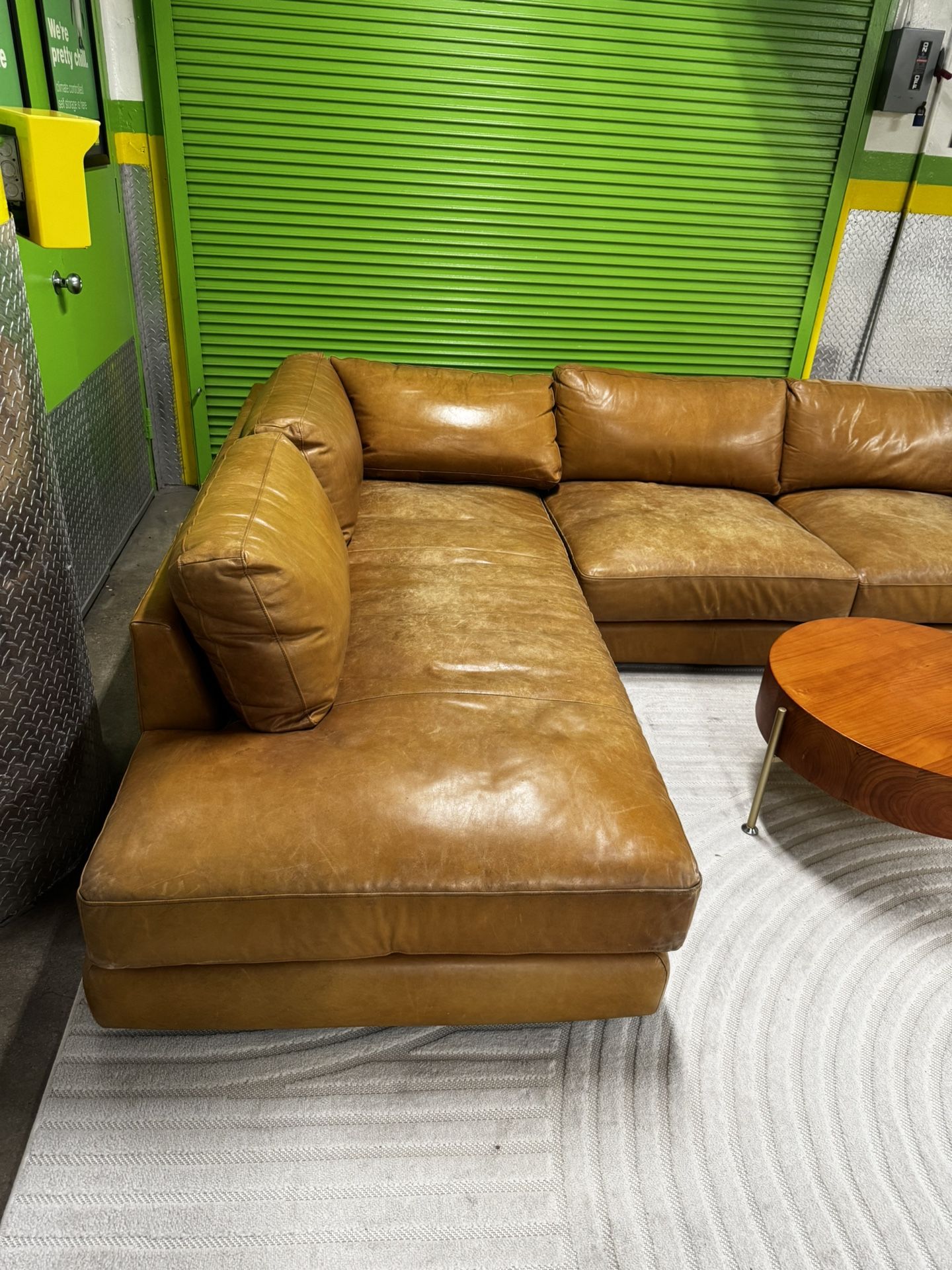 West Elm Haven 2 Piece Bumper leather - FREE DELIVERY - photo 2