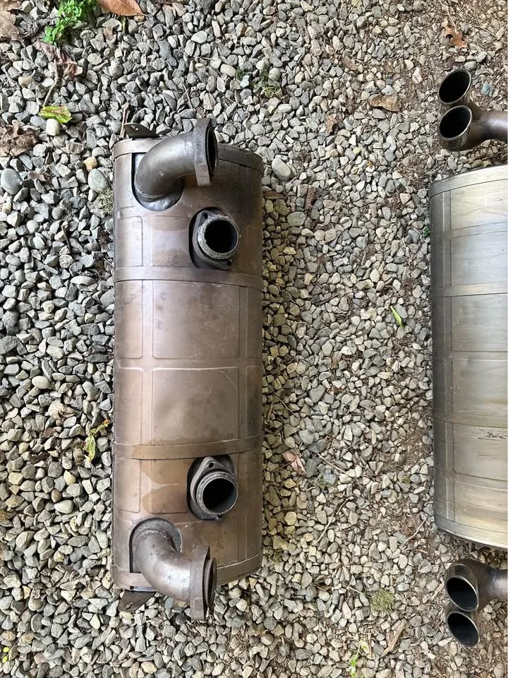 Ferrari 348 Exhaust & Muffler image indicator(3)