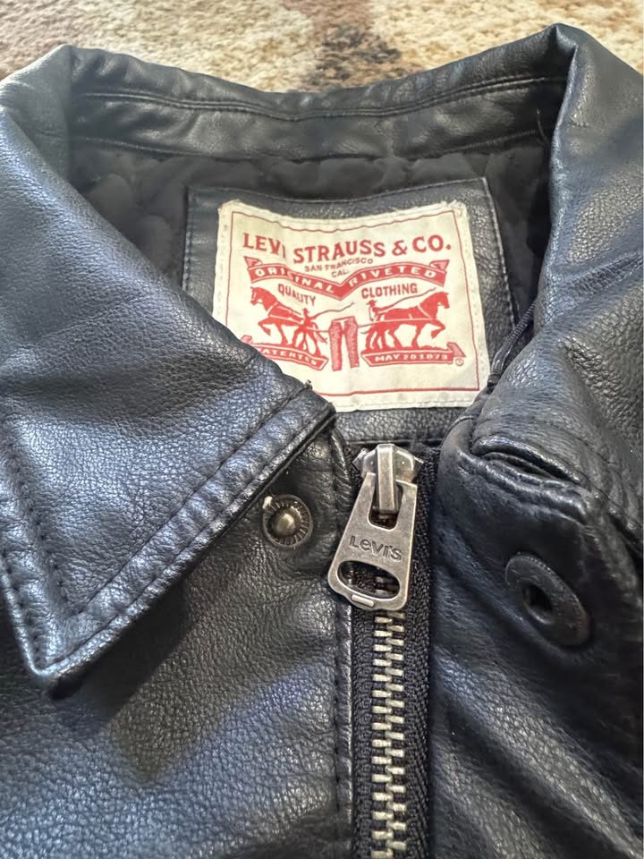 Levi’s Leather Jacket - photo 3