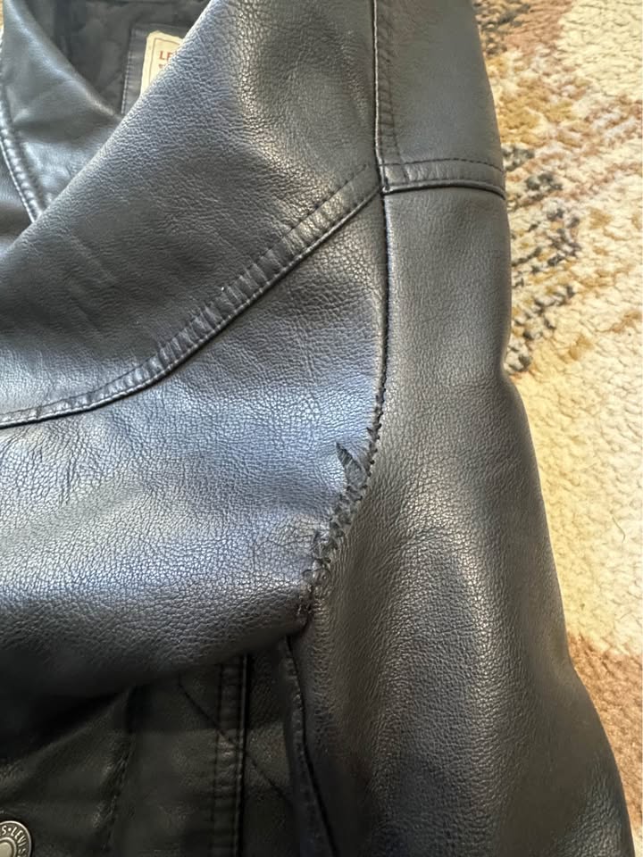 Levi’s Leather Jacket - photo 5