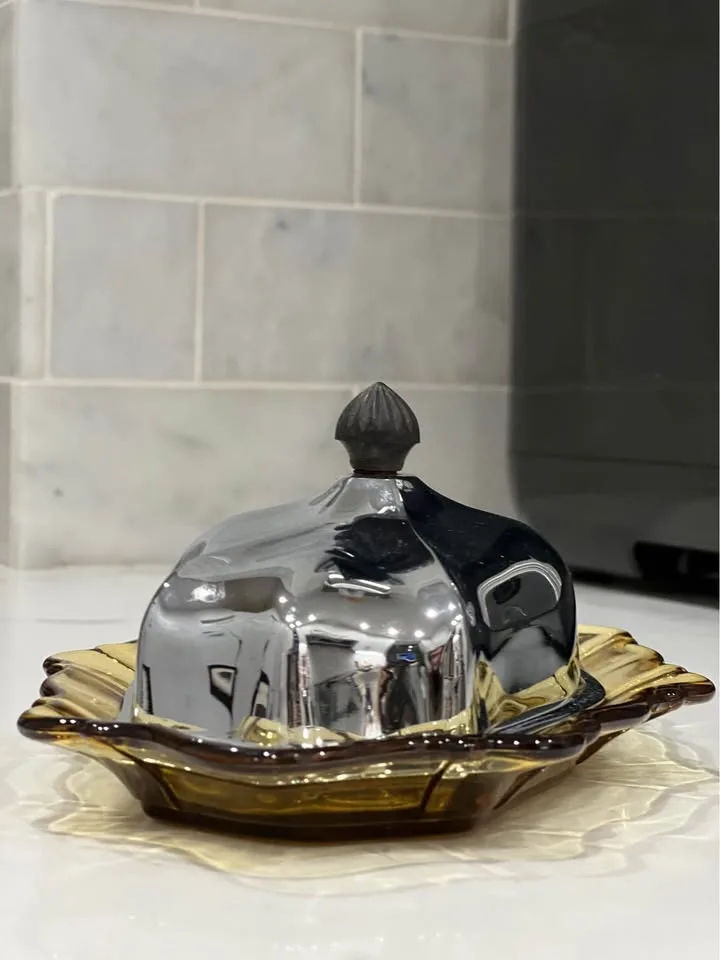 Vintage Amber Glass Butter Dish Starburst Art Deco MCM image indicator(3)