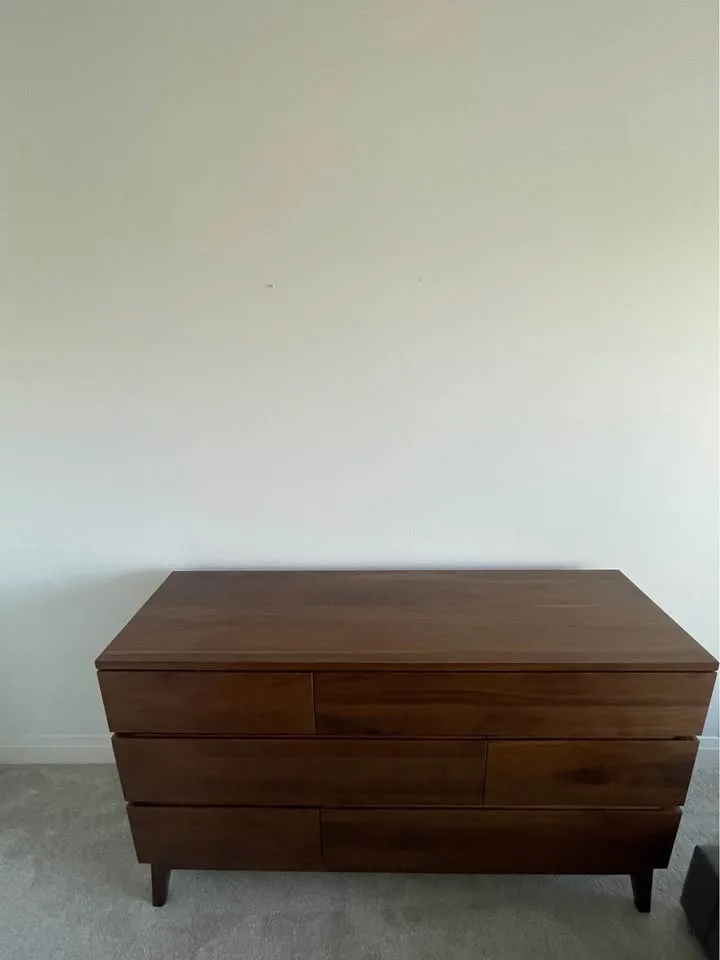 Bedroom dressers (pair) image indicator(9)