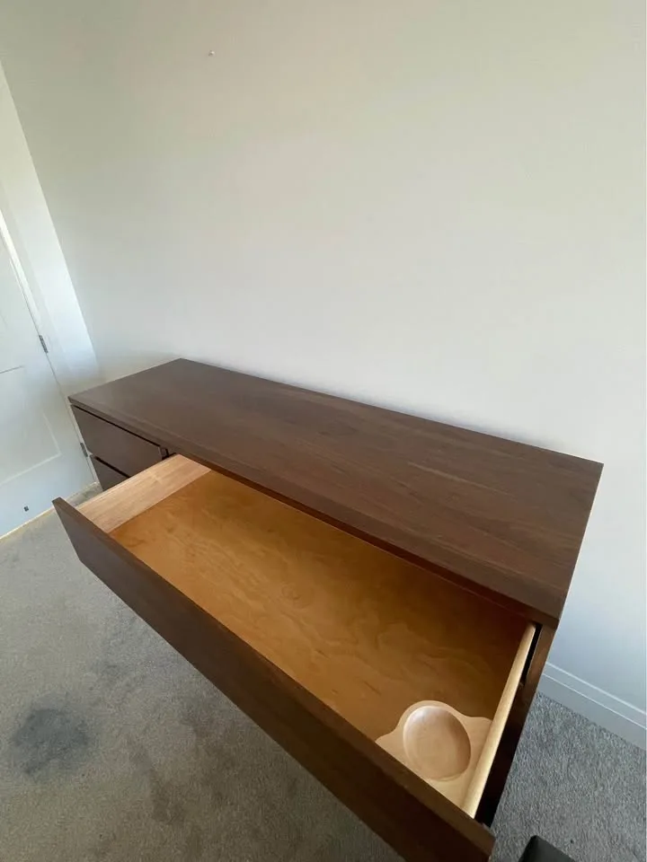 Bedroom dressers (pair) image indicator(10)