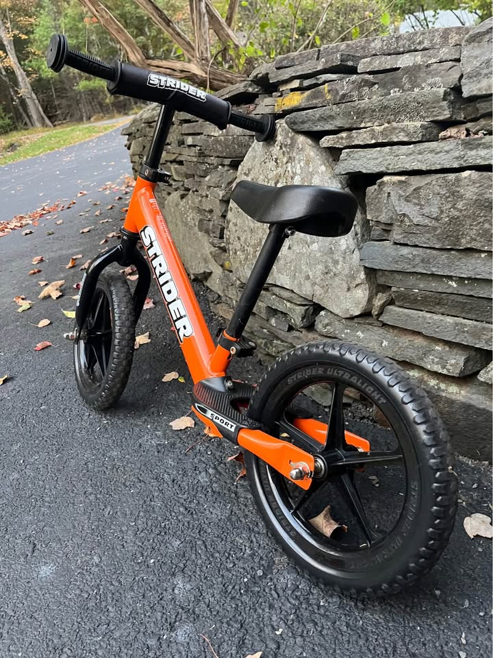 Strider 12” Sports Balance Bike - photo 3