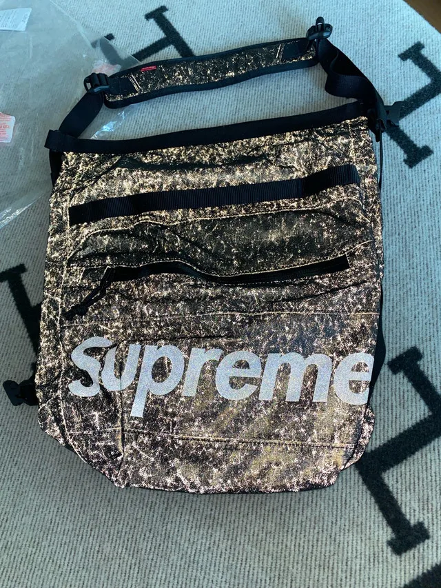 Supreme FW20 Waterproof Reflective Speckled Shoulder Bag image indicator(4)