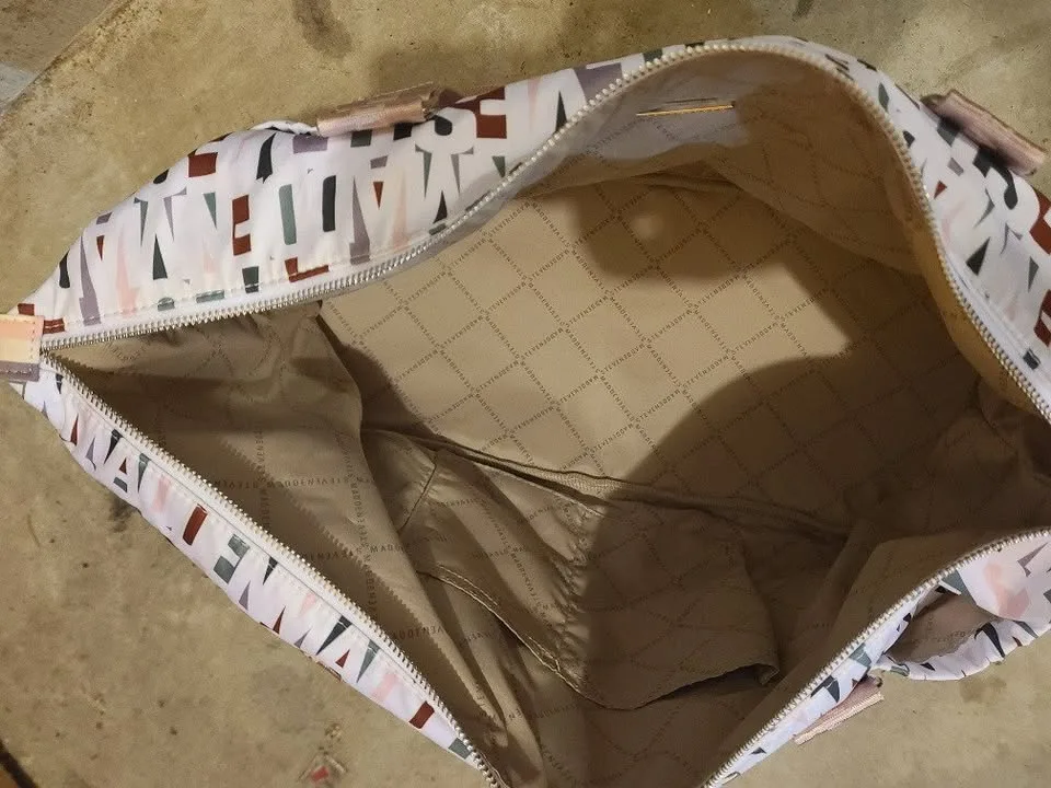 2 ladie's purse handbags - New/like new image indicator(4)