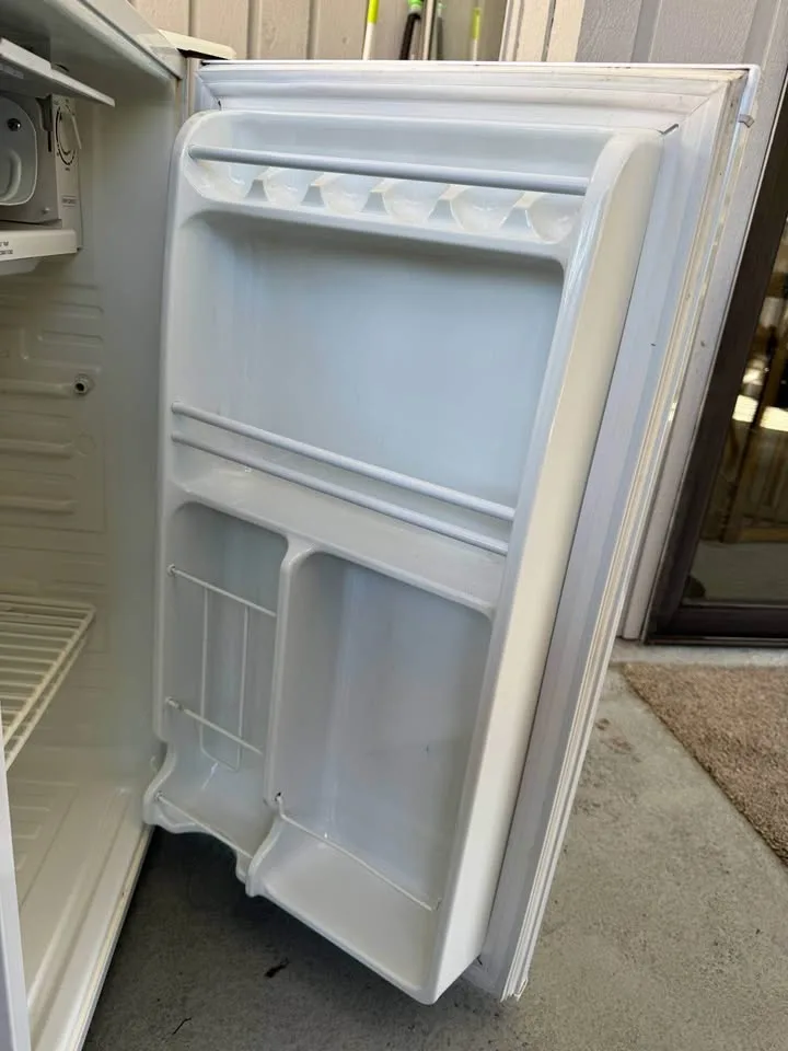 Diplomat Refrigerator image indicator(3)