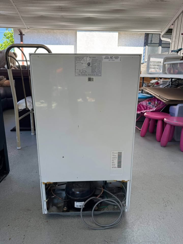 Diplomat Refrigerator - photo 5